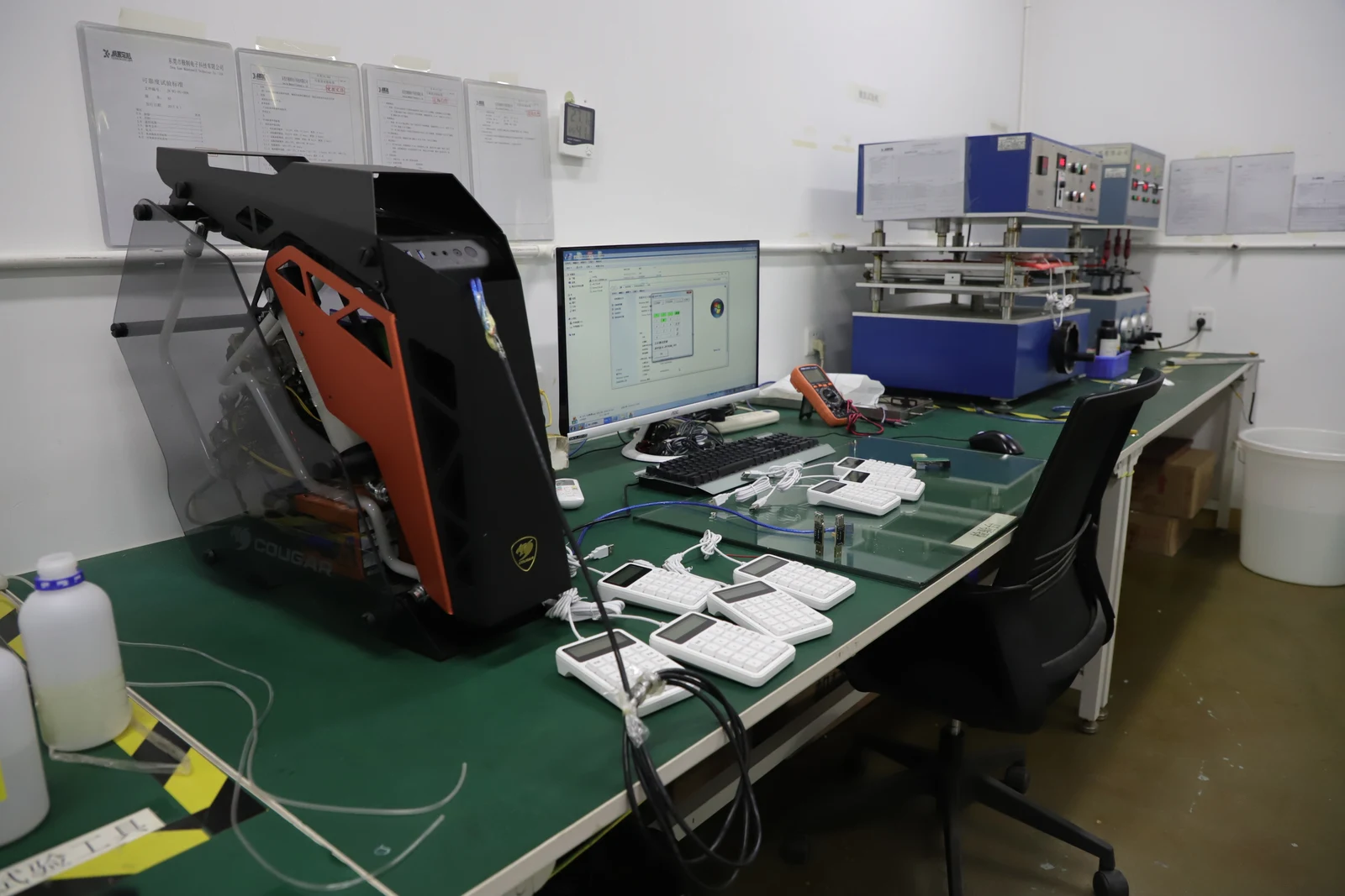 Laboratory testing workstation